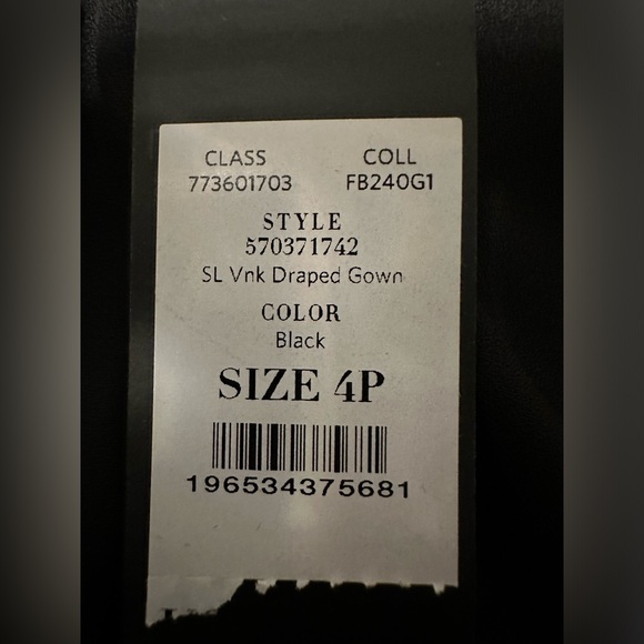 White House Black Market Sleeveless Draped Gown 4P Black V-Neck Chiffon Lined - Picture 16 of 16